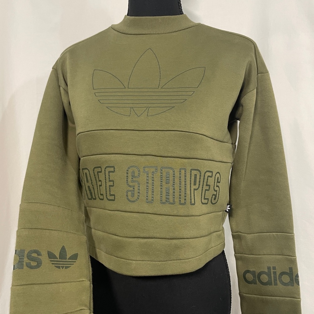 ADIDAS XS cropped army green crew neck top